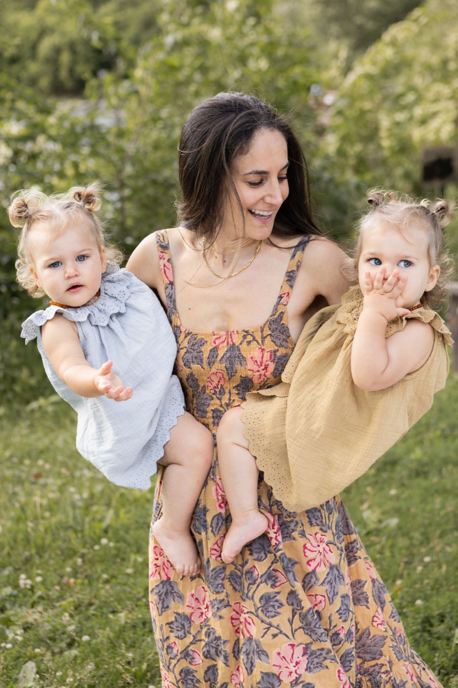 Ilana Wish with her daughters